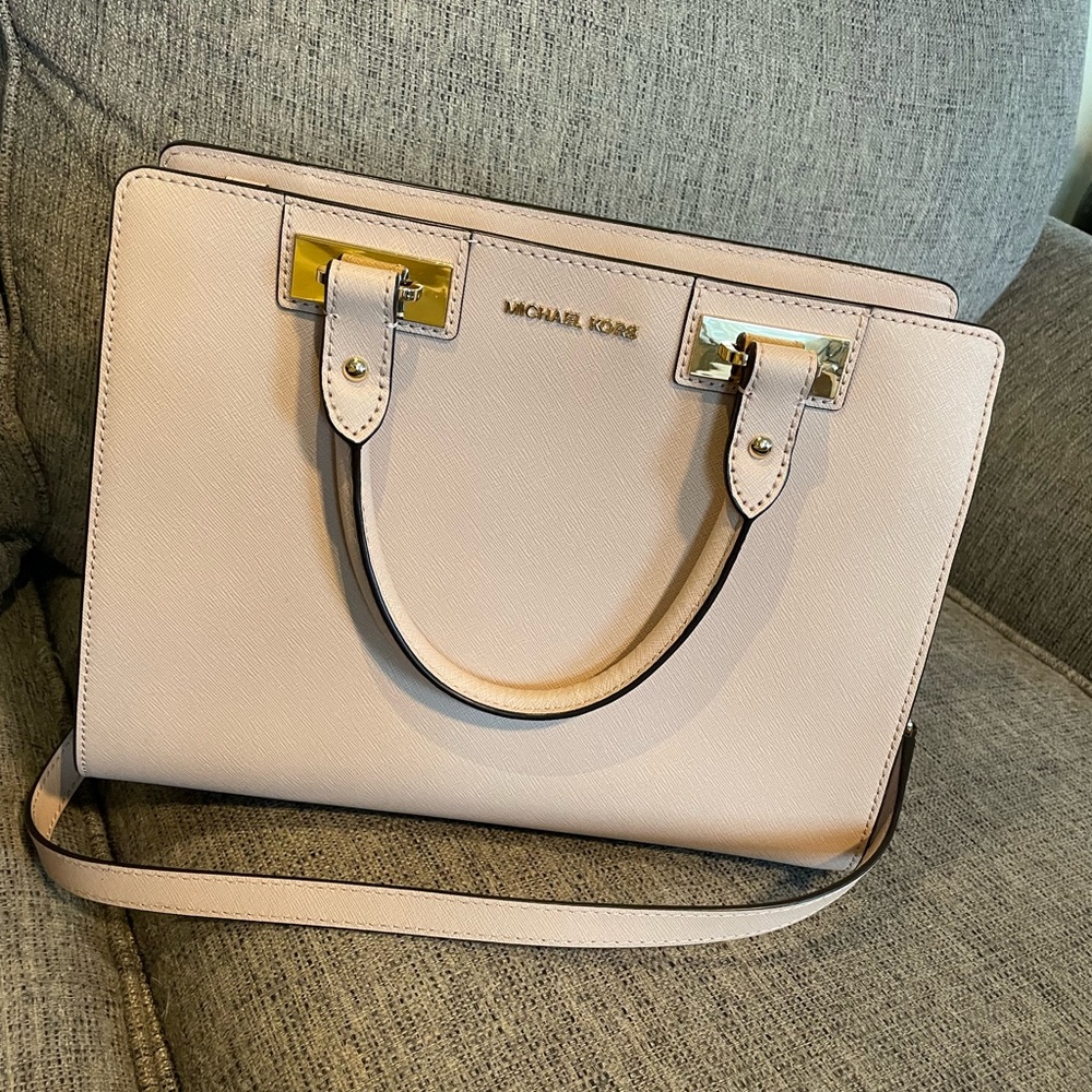 Michael Kors New without tags handbag in blush.